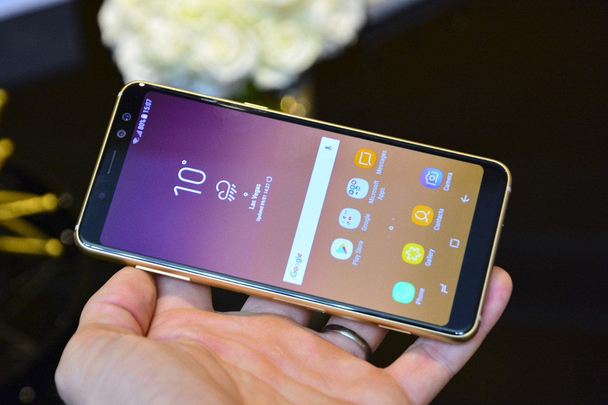 vr samsung a8