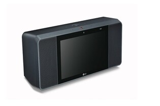 LG WK9 cílí proti Amazon Echo Show