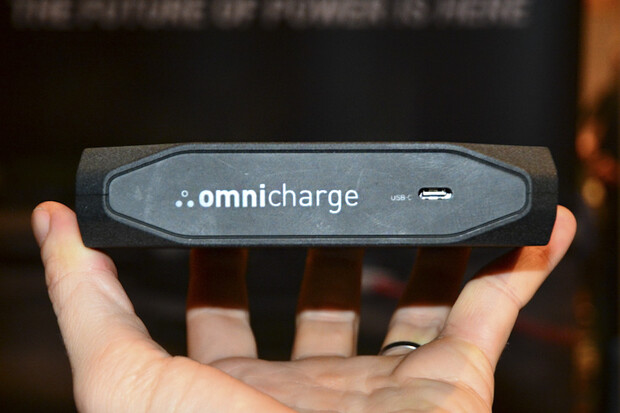 Powerbanka Omnicharge OMNI 20 s USB-C kompletně dobije i váš MacBook Pro