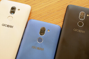 První dojmy z Alcatelu 3X: zajímavá výbava s nutnými kompromisy