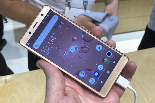 Sony Xperia XZ2 Compact je tu: nejkompaktnější pětipalec s brutálním výkonem