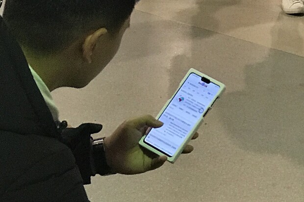 Huawei provětral svou chystanou novinku. Podařilo se nám ji nafotit