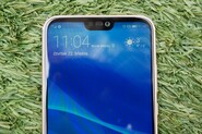 Recenze Huawei P20 Lite – Příplatek za výřez