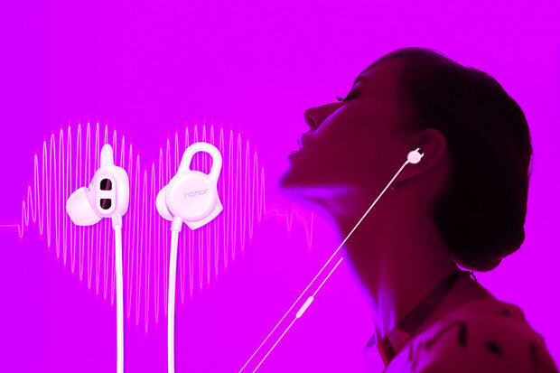 Honor Earphones jsou nová špuntová sluchátka, která vám změří srdeční frekvenci