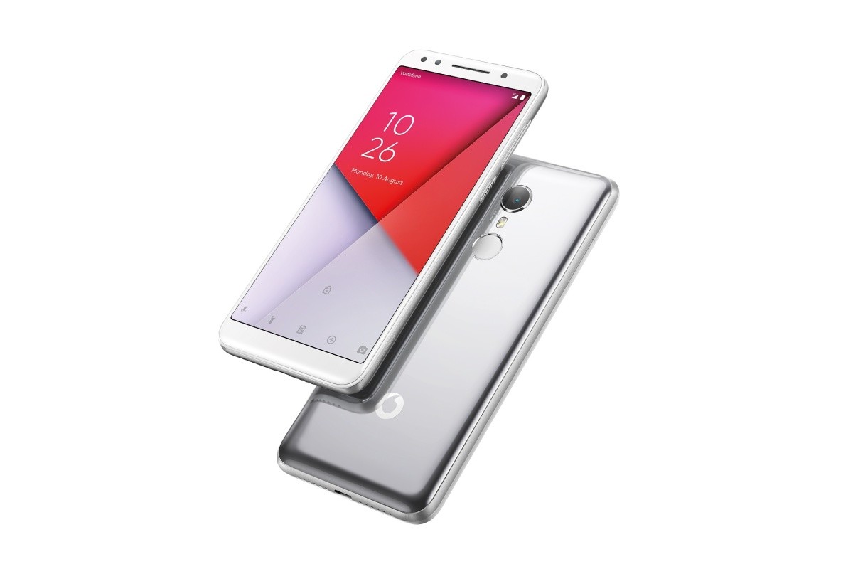Levné smartphony pro nenáročné. To jsou nové Vodafony Smart N9 a Smart ...