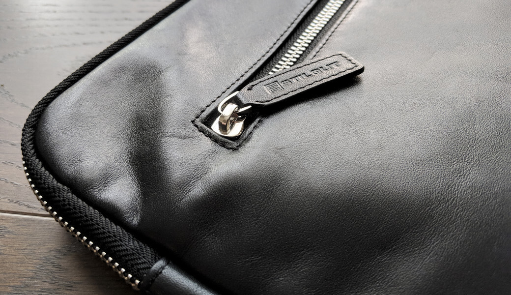 Pouzdro StilGut Bellevue 13"