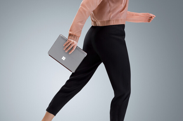 Microsoft představil nejlevnější Surface Go s 10palcovým displejem