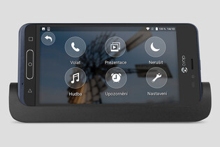 Doro 8035 je elegantní a slušně vybavený smartphone pro seniory
