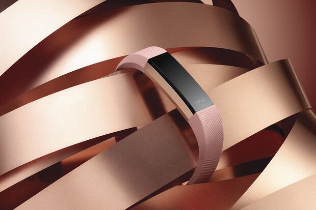 Vyhrajte krásný a funkční fitness náramek Fitbit Alta HR v naší nové soutěži