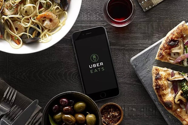 Uber Eats končí na 8 trzích. Bohužel i v České republice