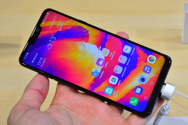 LG G7 Fit se již prodává na českém trhu. Cenou příjemně překvapí