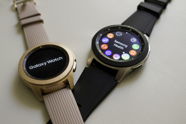 Nejnovější aktualizace chytrých hodinek Samsung Galaxy Watch potěší všechny plavce