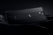 Huawei Mate 20 RS Porsche Design je kožená bomba s vulgární cenovkou
