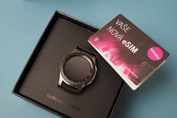 Samsung Galaxy Watch LTE s podporou eSIM dorazily na český trh