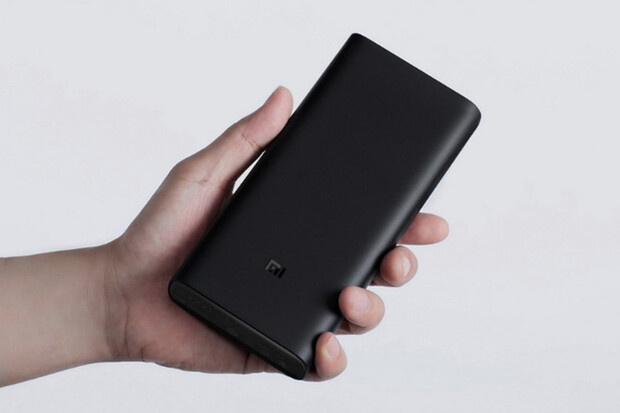 Xiaomi Mi Power Bank 3 s kapacitou 20 000 mAh a 45W nabíjením stojí jen pár stovek