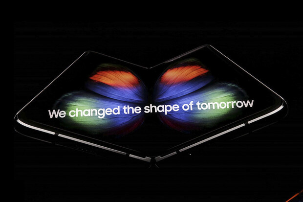 Samsung na videu ukazuje, jak se správně starat o Galaxy Fold 