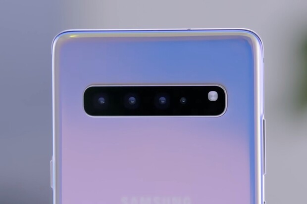 Samsung Galaxy S10 5G dosáhl v testu rychlosti 2,6 Gb/s
