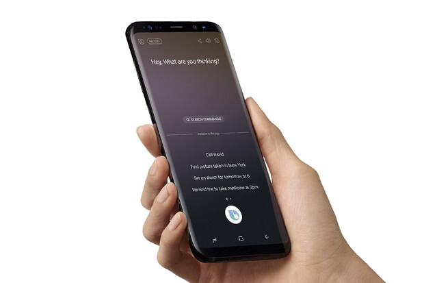 Bixby lze u novinek od Samsungu upozadit. Tlačítko nově spustí i jinou aplikaci