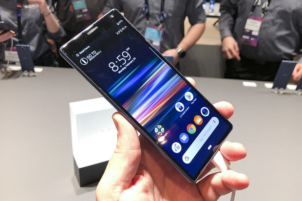 Sony Xperia 10 a 10 Plus oficiálně: odvážný poměr stran novinky protáhl