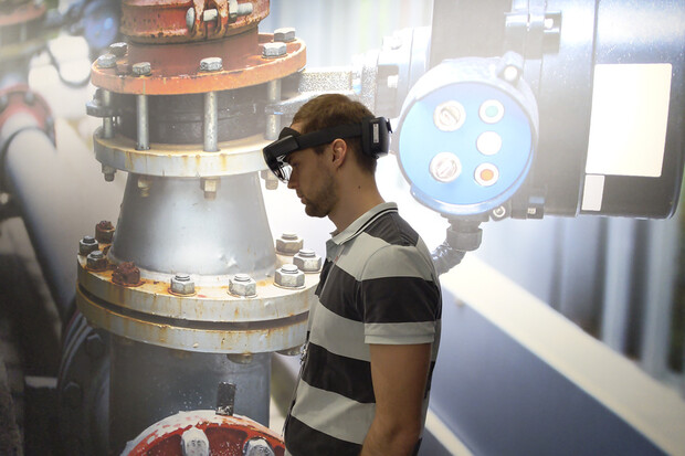 Vyzkoušeli jsme Microsoft HoloLens 2. Napravují zásadní nedostatky první generace