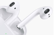 Druhá generace Apple AirPods je tu. Vydrží déle a nabijete je i bezdrátově