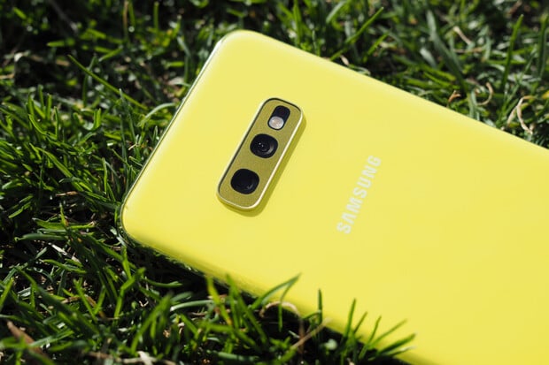 Stahujte poslední bezpečnostní aktualizaci pro Samsungy řady Galaxy S10