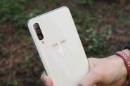 Recenze Samsung Galaxy A50 – Šikula s duhovým tělem