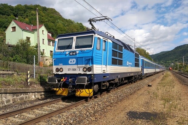 České dráhy ve velkém modernizují vlaky, chtějí z nich vytvořit „train-office“