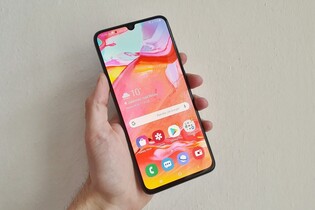 Samsung Galaxy A70 získává nejnovější nadstavbu One UI 2.5