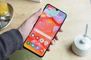 Samsung pracuje na displejích typu „SAMOLED“. Objeví se u řady Galaxy S11?