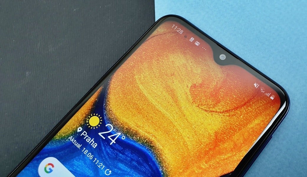 Recenze Samsung Galaxy 0e Poctivy A Levnejsi Samsung Je Konecne Tady Mobilenet Cz