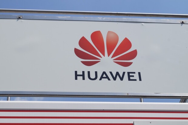 Huawei zve vývojáře, aby se zapojili do jeho ekosystému HongMeng
