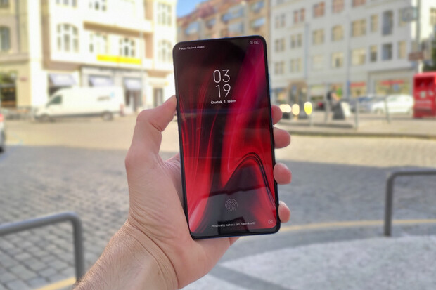 Jaké jsou naše první dojmy z extravagatního Xiaomi Mi 9T s vyjížděcí kamerkou? 