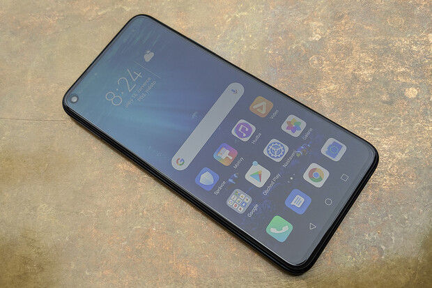 Ani sankce ho nezastavily. Začínáme testovat Honor 20 Pro