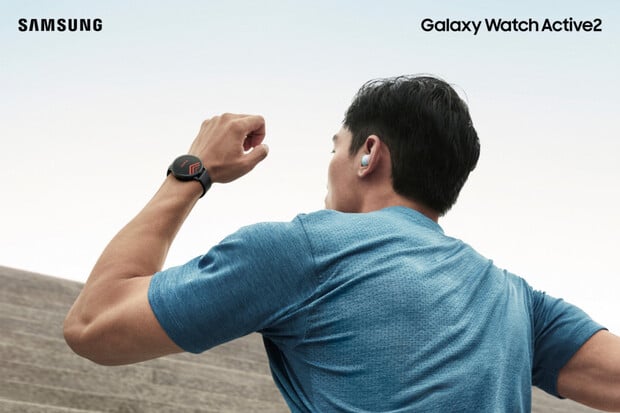  Přivítejte Galaxy Watch Active2. Chytré hodinky s digitální lunetou a podporou EKG