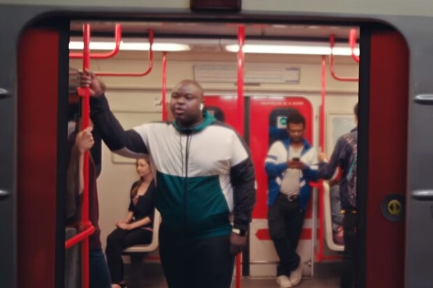 Co mají společného Apple Watch a pražské metro? 