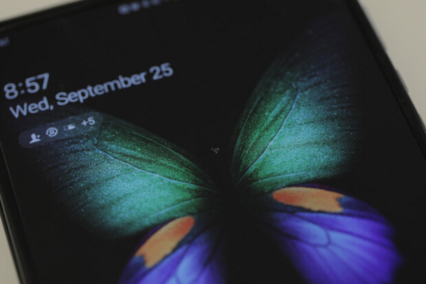 Redaktorovi z TechCrunch se Galaxy Fold porouchal po prvním dni 