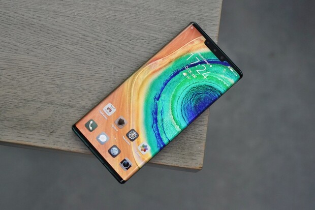 Huawei Mate 30 Pro 5G získává základní verzi se 128GB pamětí