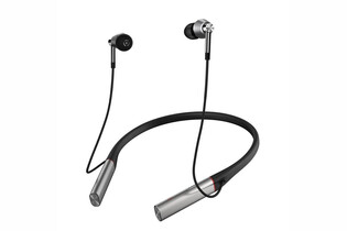 Výhercem sluchátek 1More Triple Driver Bluetooth In-ear se stává...