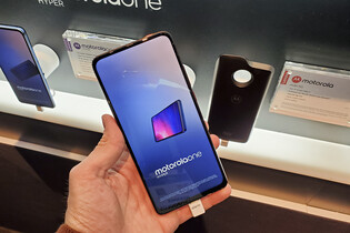 One Hyper naživo z Las Vegas: periskopem vás sleduje už i Motorola