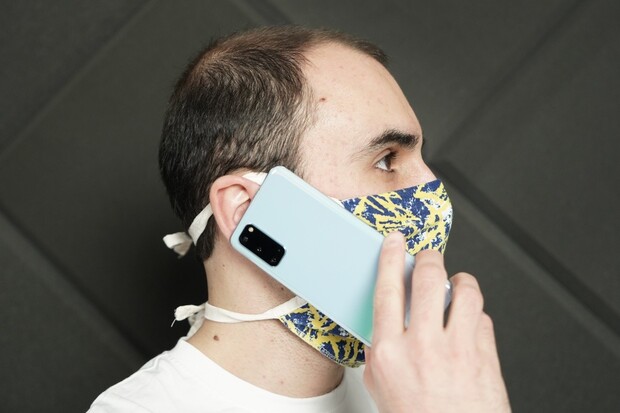 Oslabující koruna zdražuje Galaxy S20, ale i další elektroniku