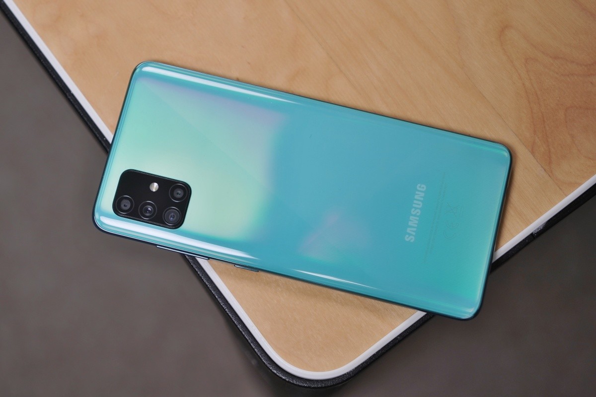 オンラインストア銀座 SAMSUNG Galaxy A51 5G au SCG07 プリズム