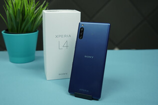 Sony Xperia L4