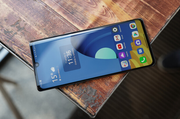 LG rozprodává nepředstavené telefony. Koupili byste si Velvet 2 Pro?