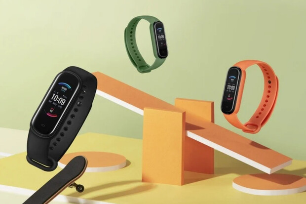 Amazfit Band 5 nabídne za tisícovku stejnou funkci jako nové Apple Watch 6