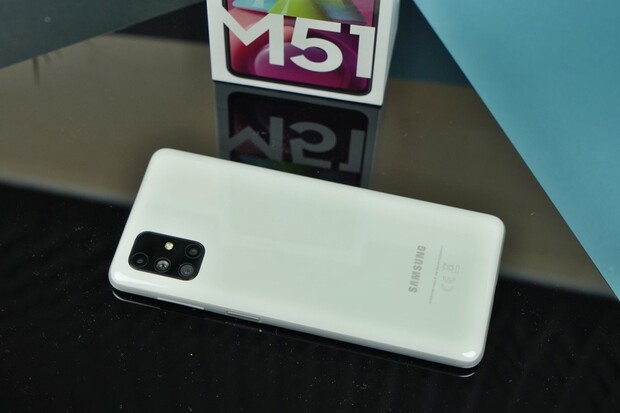 Samsung vydává One UI 2.5 pro Galaxy M51 a Galaxy A31