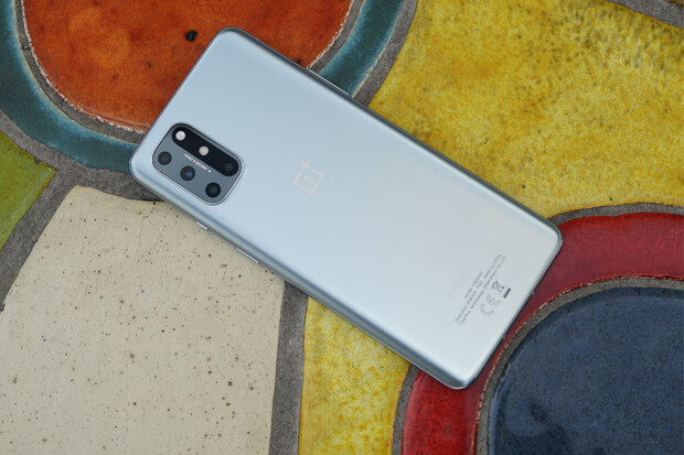 Jaké novinky přináší nejnovější aktualizace OnePlus 8T?