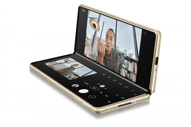 Samsung Galaxy Z Fold2 pro čínský trh má jiný název a mírně upravené specifikace