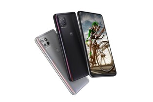 Motorola Moto G 5G je obr se třemi fotoaparáty na zádech
