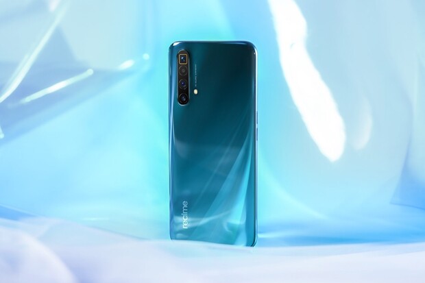 Povánoční výprodej přinesl obří slevy na oblíbené smartphony